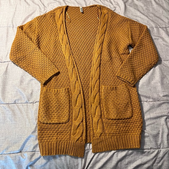 Chunky Knit Mustard Cardigan Medium - Picture 1 of 3